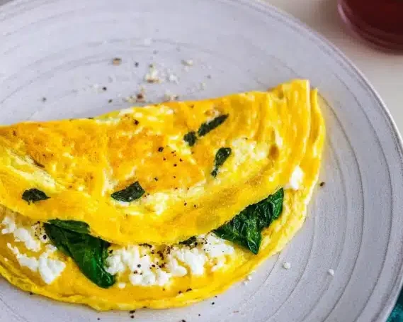 Cottage Cheese Omelette: Easy, Creamy & High Protein Breakfast Recipe 4 Cottage Cheese Omelette served